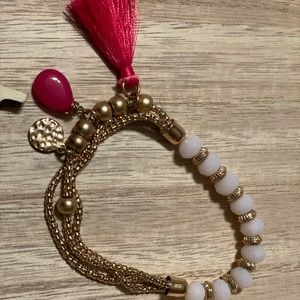 👋3 x $15👋 pink beaded bracelet